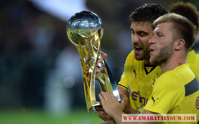 البطولة تجري عادة بين بطل الدوري وبطل الكأس لكنها جرت هذا العام بين بطل الدوري والكأس للموسم الماضي، ميونخ، وثاني الدوري، دورتموند.