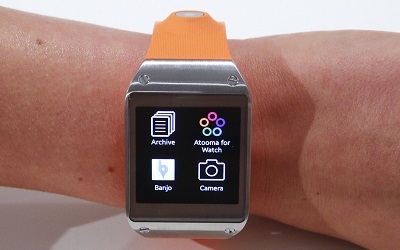 ثمن الساعة في السوق الأميركية، سيبدأ من 299 دولاراً. رويترز