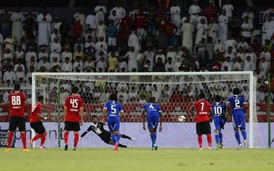 جماهير من النصر اشتبكت مع بعض أعضاء العلاقات العامة بالنادي بعد المباراة.