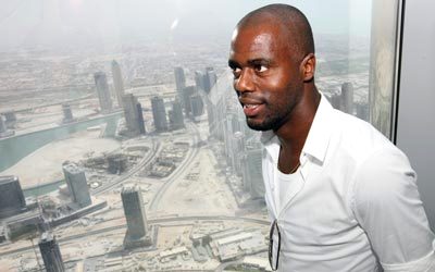 دبي عبر غرافيتي عن ارتياحه في دبي، وقال «الجميع يدعمونني هنا، والحياة جميلة في دبي، وكل العوامل يتم توفيرها لي، من أجل التركيز مع الفريق، وإخراج كل طاقتي لمساعدة زملائي على تحقيق الألقاب».