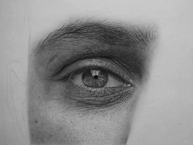 تنشر مواقع التواصل الاجتماعية المواهب بمختلف مجالاتها، وهذه إحدى الصفحات المتخصصة بنشر الرسومات بالرصاص لفنانين مختلفين على موقع الفيس بوك