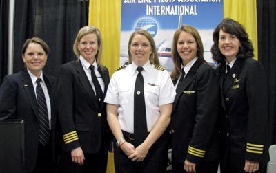 الأمهات يتعلمن طرقاً بديلة للتأديب الجسدي. أرشيفية