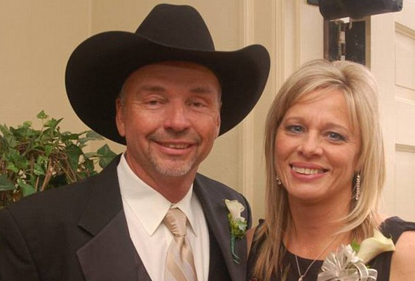 السيدة بوني صاحبة الفيديو وزوجها