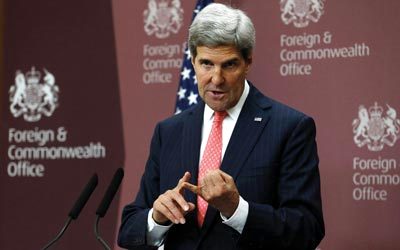 جون كيري: الاتفاق يعد آلية لإيجاد الزمان والمكان لمواصلة مفاوضات حقيقية لإقناع طهران بنزع وتفكيك معظم مكونات برنامجها النووي. أ.ف.ب