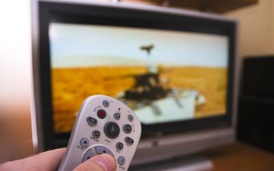 المواقع الإلكترونية أكدت أن إنفاقها على الإعلانات التلفزيونية يستهدف زيادة أعداد زوارها. غيتي