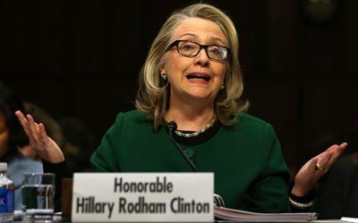 السيدة كلينتون لم تحاول كبت زوابع التكهنات المحيطة بها.