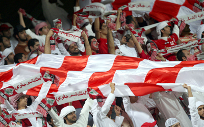 جمهور الشارقة يأمل تحقيق مركز متقدم في دوري الخليج العربي. تصوير: أسامة أبوغانم