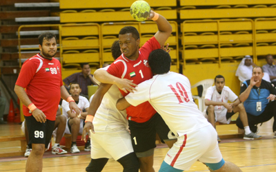 رئيس الاتحاد النعيمي يرفض إقحام خلافات شخصية في شؤون كرة اليد. تصوير: أسامة أبوغانم