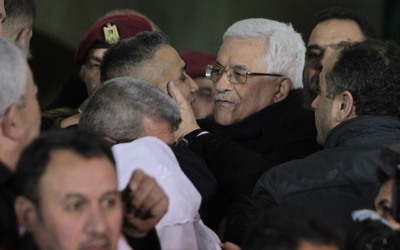 الفلسطينيون استقبلوا الدفعة الثالثة من الأسرى استقبال الأبطال في مقر الرئاسة. أ.ف.ب