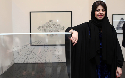 تقوم أعمال لولوة الحمود على فكرة التحوّل والجمع بين الحسابات والحروف والجمال.

تصوير: باتريك كاستيلو