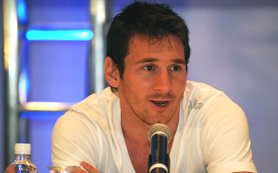 ليونيل ميسي توّج بلقب الكرة الذهبية 4 مرات متتالية. أ.ف.ب