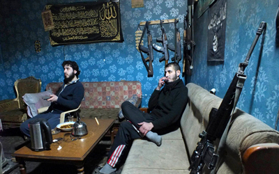 أفراد من الجيش الحر في حمص. رويترز
