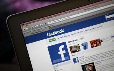 تقنيات تتبع وتوجيه الإعلانات التابعة لـ«فيس بوك» تظهر في 23% من المواقع. غيتي