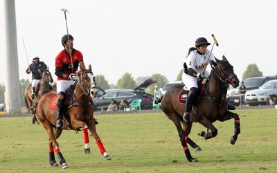 ميثاء بنت محمد أثناء المباراة. من المصدر