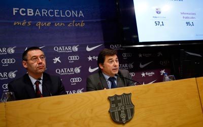 نادي برشلونة خلال الإعلان عن تفاصيل صفقة نيمار أول من أمس. رويترز