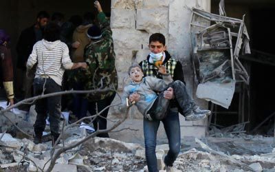 القوات السورية النظامية ركزت على قصف ومهاجمة الفصائل الأكثر اعتدالاً ومد يد العون للجهاديين. رويترز