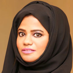 مدير نادي دبي للصحافة ومديرة جائزة الصحافة العربية: منى بوسمرة.