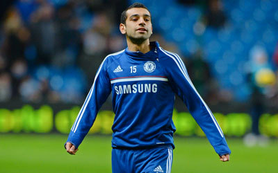 يُمنّي لاعب تشلسي المصري محمد صلاح النفس بالحصول على فرصته الأولى للظهور مع البلوز أمام نيوكاسل.