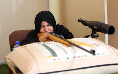 بطولات الرماية للجنسين استقطبت أعداداً كبيرة من المشاركين من الإمارات ودول مجلس التعاون الخليجي. من المصدر