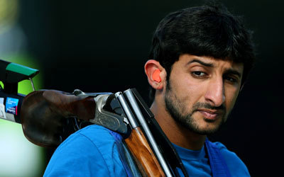 بطل منتخب الرماية جمعة بن دلموك آل مكتوم.  أ.ف.ب