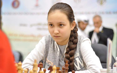 جانب من منافسات الفتيات في بطولة الشطرنج الآسيوي. من المصدر