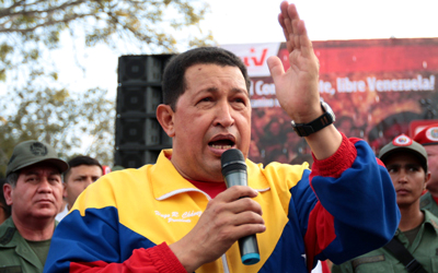شافيز طبق مفاهيمه الخاصة للاشتراكية والديمقراطية والإصلاحات. أ.ف.ب