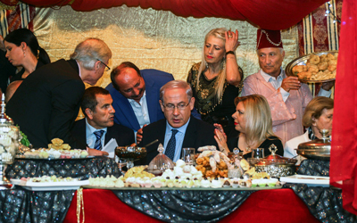 نتنياهو قلل من أهمية التهديدات الفلسطينية بحل السلطة. أي.بي.إيه