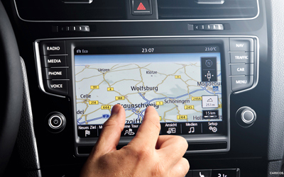 علاقات «نوكيا» القوية مع كبار المصنعين جعلتها تحافظ على حصتها في سوق الخرائط للسيارات. أرشيفية