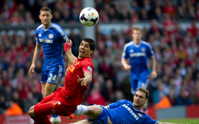 سواريز لم ينقذ ليفربول من الهزيمة وفشل في هز شباك البلوز.   أ.ف.ب