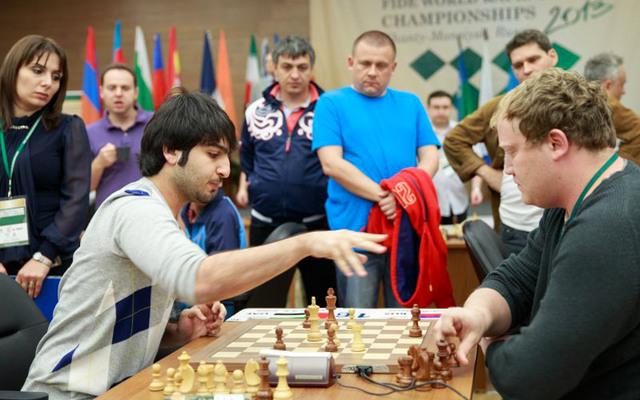 الفتى الذهبي سالم عبدالرحمن يستعد لخوض منافسات عالمية جديدة في الشطرنج السريع. من المصدر