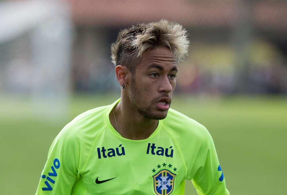 نيمار الشهير بعاداته الغريبة - أ ف ب