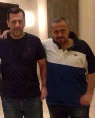 في صورة نشرها الفنان السوري جورج وسوف على صفحته على موقع «فيس بوك».