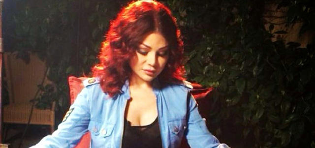 جاء في مقدمة الأعمال المثيرة للجدل مسلسل «كلام من ورق»، بعد ظهور الفنانة هيفاء وهبي في الإعلان بمظهر جريء وهي تدخن سيجارة.