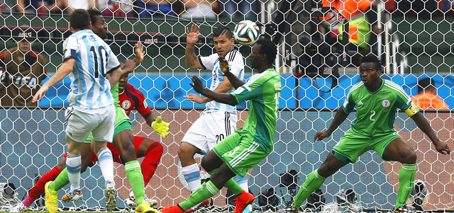 ميسي تألق بشكل لافت في مباراة نيجيريا وقاد التانغو لفوز مثير. إي.بي.إي