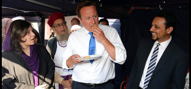 كاميرون وإفطار رمضان.