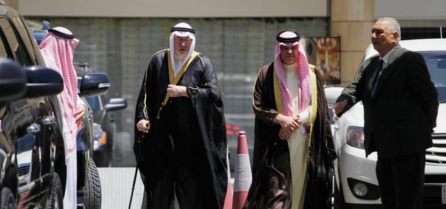 زعماء من سنة العراق وصلوا إلى الأردن لحضور مؤتمر لمناقشة التطورات السياسية الأخيرة في العراق. أ.ب