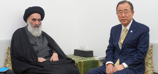 كي مون لدى لقائه السيستاني في النجف. إي.بي.إيه