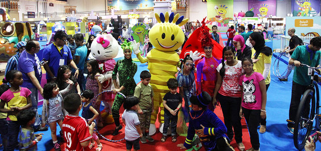 <caption><![CDATA[بإمكان الصغار التقاء الشخصية المحببة &laquo;هالو كيتي&raquo; في عرضها الموسيقي الاستعراضي الذي ينطلق اليوم وحتى الثالث من أغسطس في &laquo;دبي مول&raquo;. من المصدر