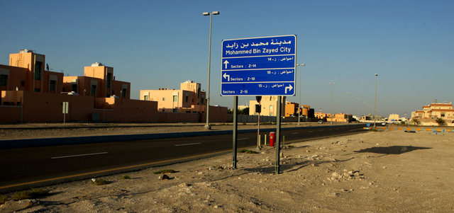 الارتفاعات المستمرة في إيجارات مدينة أبوظبي رفعت الطلب على المناطق المحيطة. تصوير: نجيب محمد