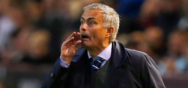 مورينيو غير راضٍ عن أداء فريقه، رغم الفوز على ليستر سيتي. رويترز