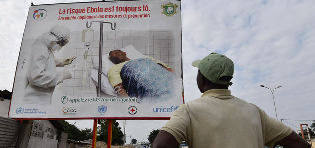فيروس «إيبولا» تسبب في وفاة 1427 شخصاً معظمهم في ليبيريا وغينيا وسيراليون. رويترز