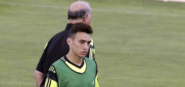 دل بوسكي استدعى الشاب المغربي الأصل منير الحدادي إلى صفوف المنتخب الإسباني.