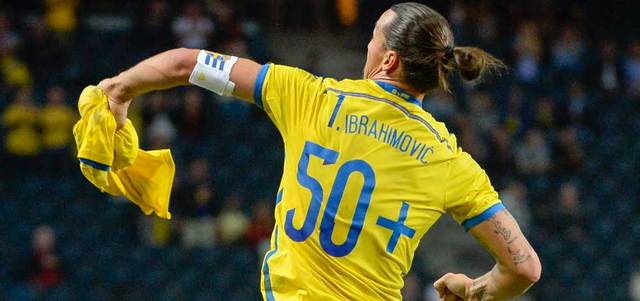 اعتاد إبراهيموفيتش على جذب الأضواء ناحيته سواء بفضل نجاحاته أو سقطاته. إي.بي.إيه