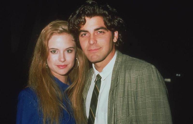 كيلي بريستون، زوجة الممثل جون ترافولتا حالياً، لكنها كانت من قبل تواعد كلوني، وقد عاشت إلى جواره لفترة من الزمن في نهاية الثمانينيات.