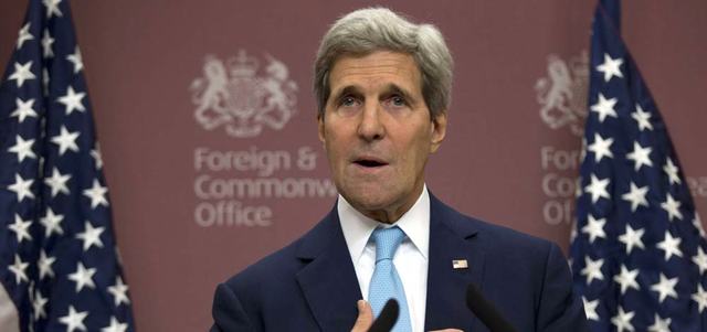 كيري: «داعش» يفاخر الآن بخطف آلاف النساء والفتيات، بعضهن لا تتخطى أعمارهن الـ12 سنة، يستعبدهن ويغتصبهن ويرغمهن على الزواج ويبيعهن. أ.ف.ب
