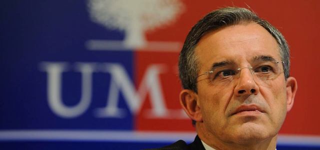 القيادي في حزب «اتحاد من أجل حركة شعبية» فرانسوا فيون.