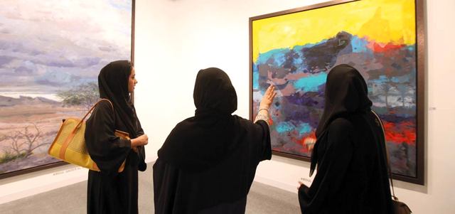 يشمل «فن أبوظبي 2014» خمسة أقسام رئيسة منها: «حوارات فن أبوظبي» و«قسم الفنون الأدائية» و«التصميم». تصوير: إريك أرازاس