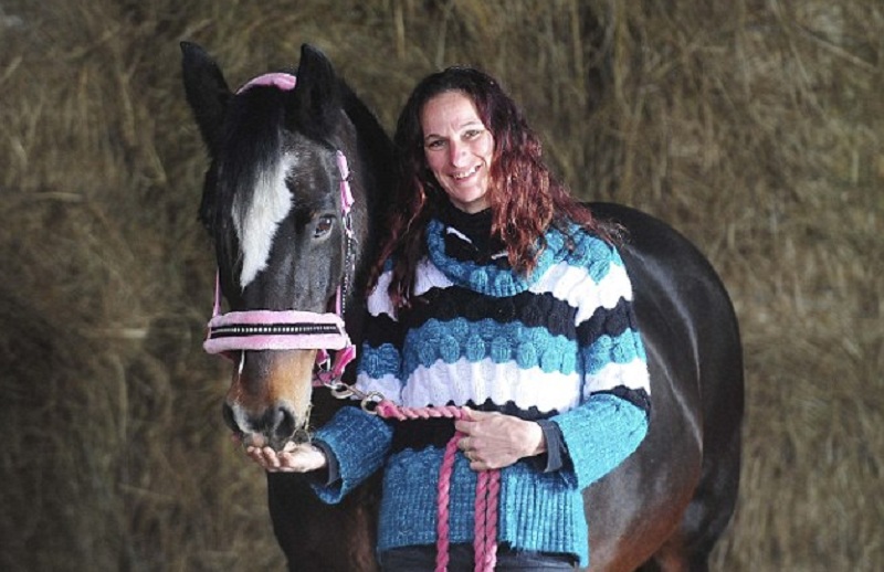 انتشرت صورة هذا الوداع الحزين فى المئات من الصحف البريطانية وفى مختلف أنحاء العالم على مواقع التواصل الاجتماعي .