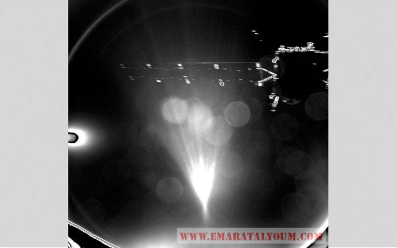 المدار: يدور المذنب الذي اطلق عليه عماء وكالة الفضاء الاوروبية اسم تشوري حول مدار إهليلجي (بيضاوي الشكل) كل ستة اعوام ونصف العام. وتكون اقرب نقطة له في مداره من الشمس والتي تعرف باسم الحضيض الشمسي، على  بعد 186 مليون كيلومتر.