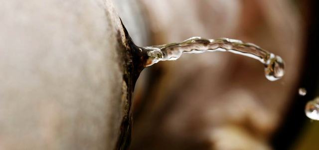 نظام مراقبة تسرّب المياه عادةً ما يتفوّق على المهندسين في تحديد ما يجري في الواقع بدقة. الإمارات اليوم